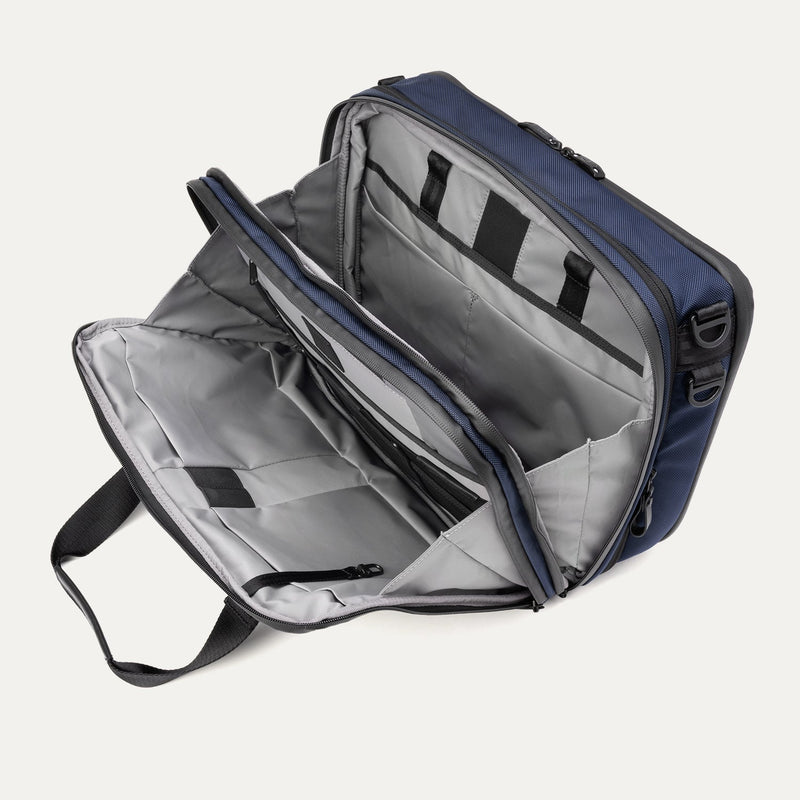 Travelpro® Altitude™ Full Expansion Brief (31 x 41 x 6cm)