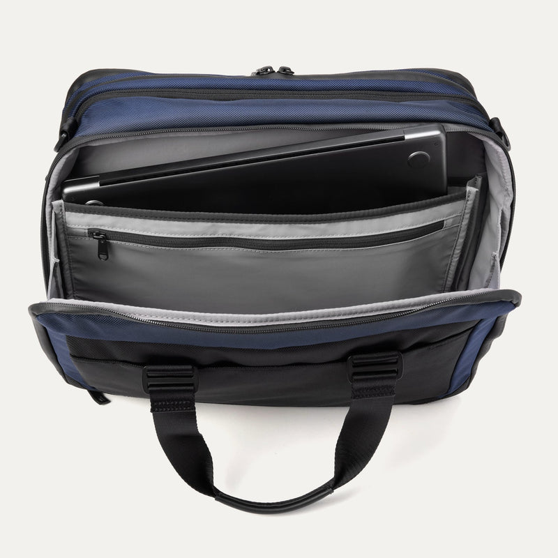 Travelpro® Altitude™ Full Expansion Brief (31 x 41 x 6cm)