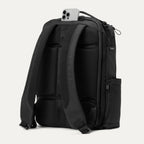 Travelpro® Altitude™ Slim Expandable Laptop Backpack 20-24L (41 x 34 x 20 cm)
