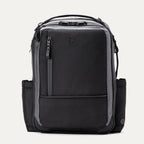 Travelpro® Altitude™ Slim Expandable Laptop Backpack 20-24L (41 x 34 x 20 cm)