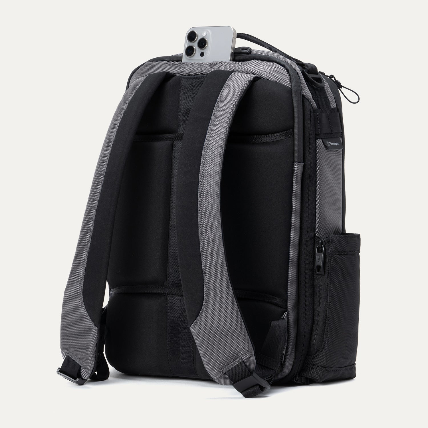 Travelpro® Altitude™ Slim Expandable Laptop Backpack 20-24L (41 x 34 x 20 cm)