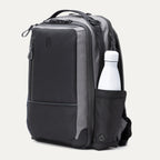Travelpro® Altitude™ Slim Expandable Laptop Backpack 20-24L (41 x 34 x 20 cm)