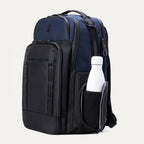 Travelpro® Altitude™ Large Expandable Laptop Backpack 30-36L (46 x 38 x 24 cm)