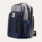 Travelpro® Altitude™ Large Expandable Laptop Backpack 30-36L (46 x 38 x 24 cm)