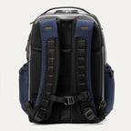 Travelpro® Altitude™ Large Expandable Laptop Backpack 30-36L (46 x 38 x 24 cm)