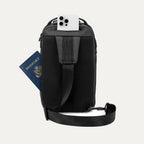 Travelpro® Altitude™ Crossbody 6L (33 x 19 x 12 cm.)