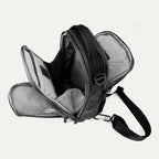 Travelpro® Altitude™ Crossbody 6L (33 x 19 x 12 cm.)