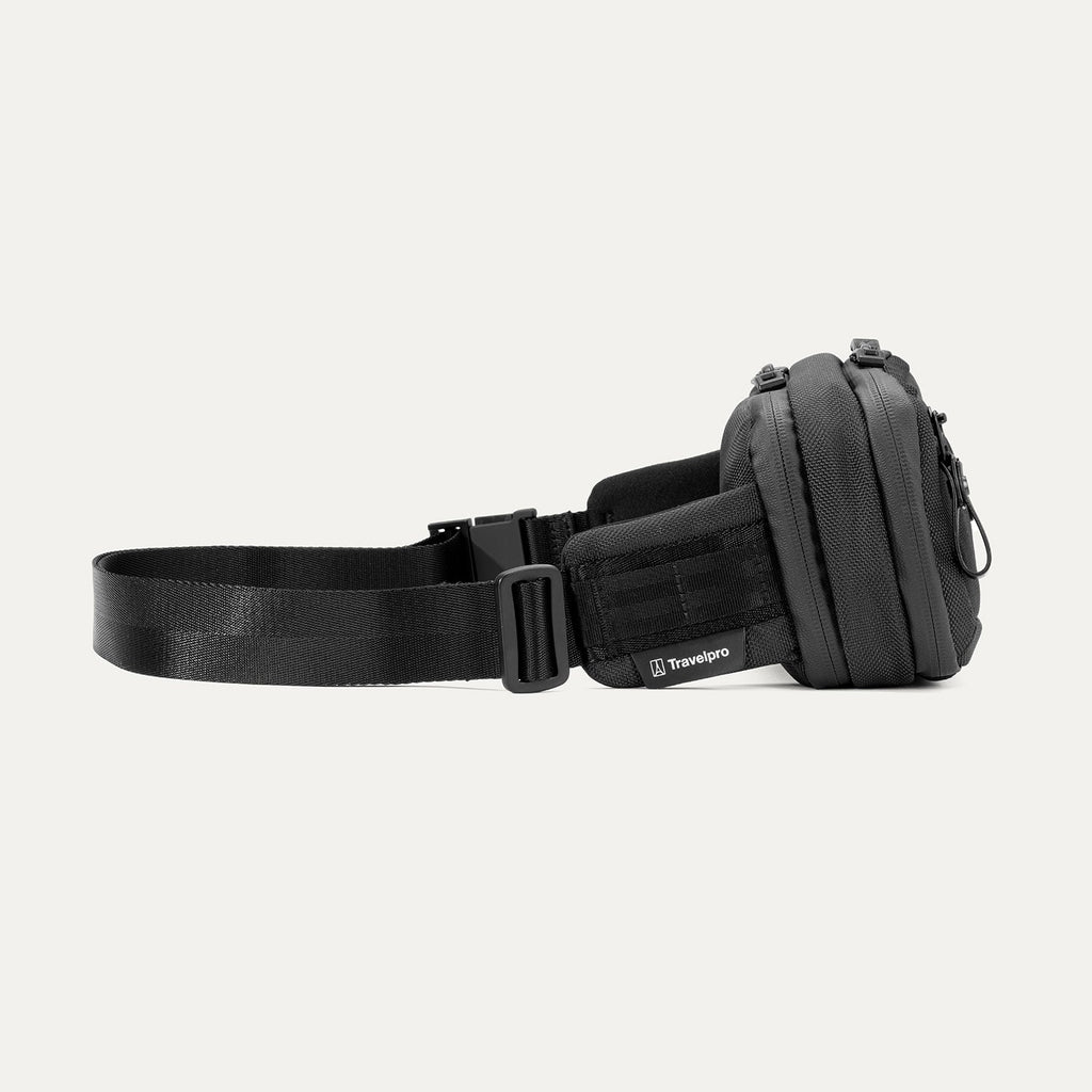Travelpro® Altitude™ Sling 2L (13 x 23 x 8 cm)