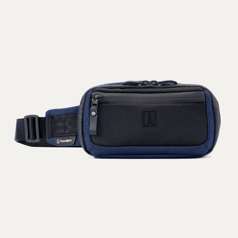 Travelpro® Altitude™ Sling 2L (13 x 23 x 8 cm)