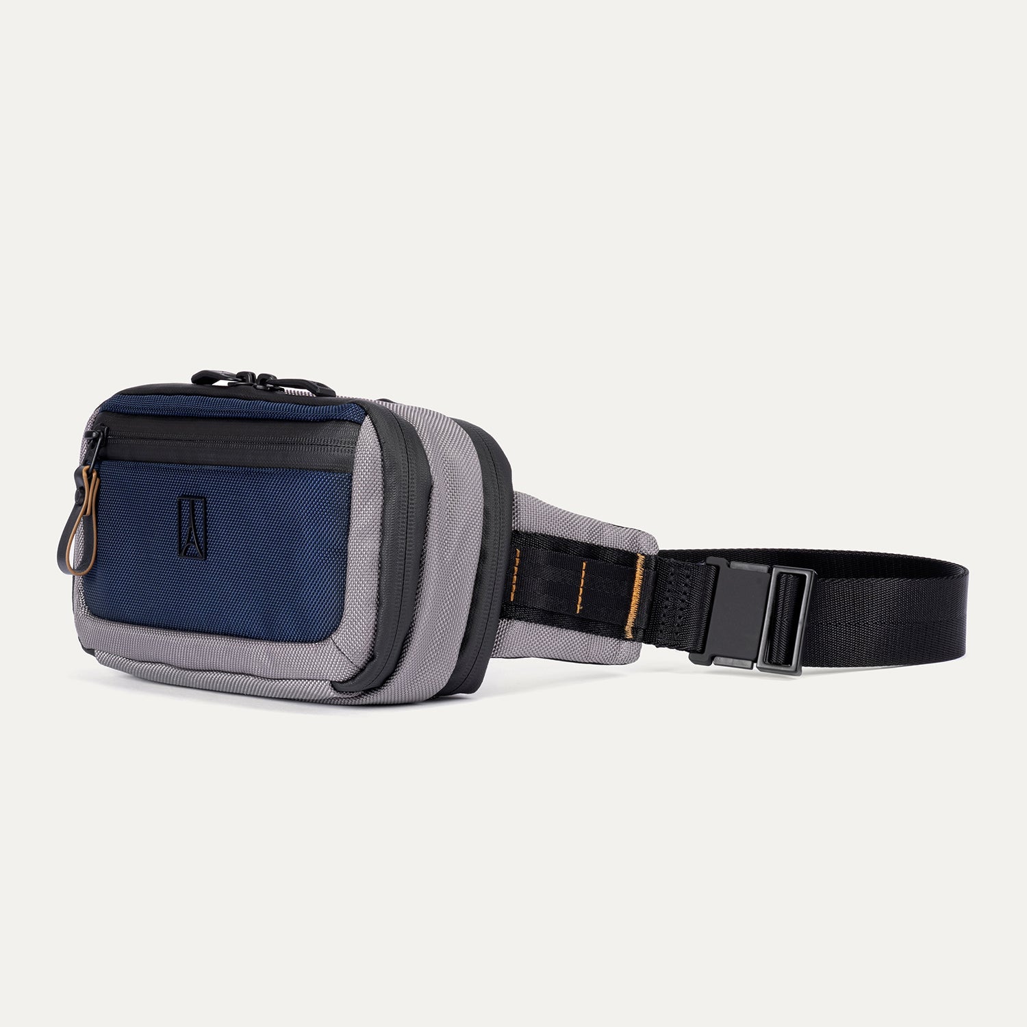 Travelpro® Altitude™ Sling 2L (13 x 23 x 8 cm)