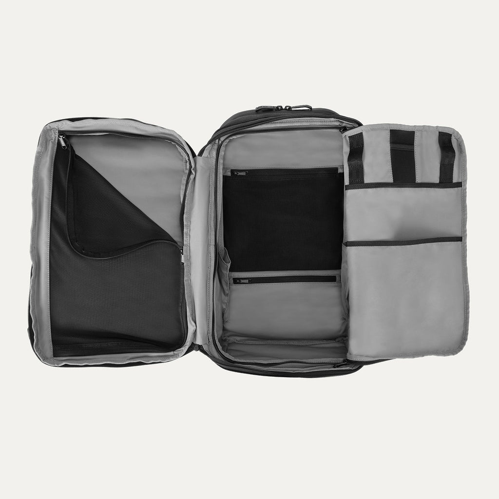 Travelpro® Altitude™ All-Purpose Full Expansion Laptop Backpack 24-34L (47 x 36 x 20 cm)