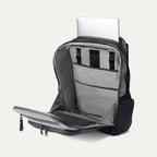 Travelpro® Altitude™ All-Purpose Full Expansion Laptop Backpack 24-34L (47 x 36 x 20 cm)