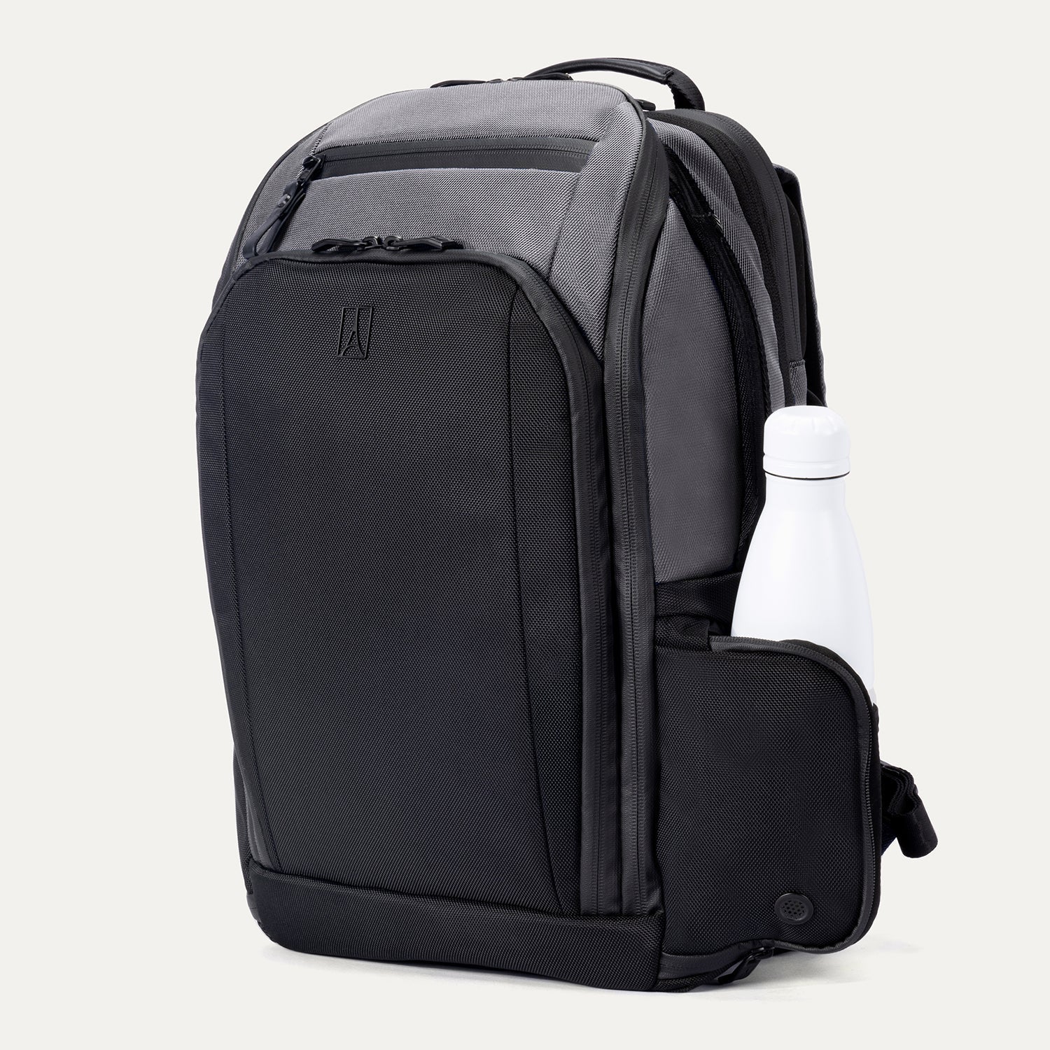 Travelpro® Altitude™ All-Purpose Full Expansion Laptop Backpack 24-34L (47 x 36 x 20 cm)