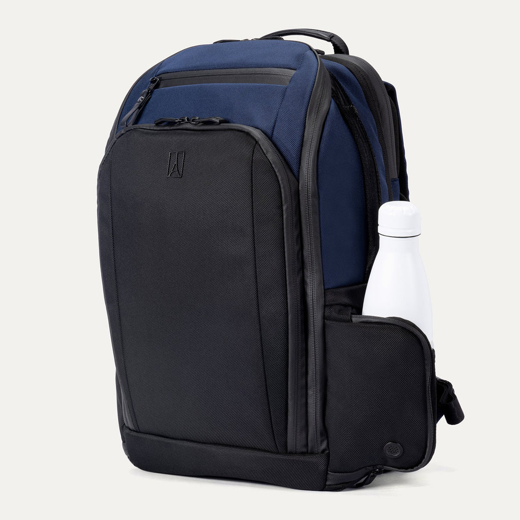 Travelpro® Altitude™ Zaino Laptop All-Purpose Full Expansion 24-34L (47 x 36 x 20 cm)