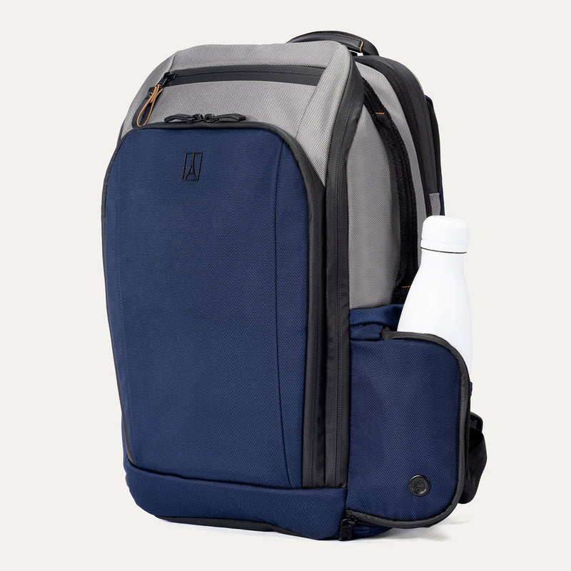 Travelpro® Altitude™ All-Purpose Full Expansion Laptop Backpack 24-34L (47 x 36 x 20 cm)