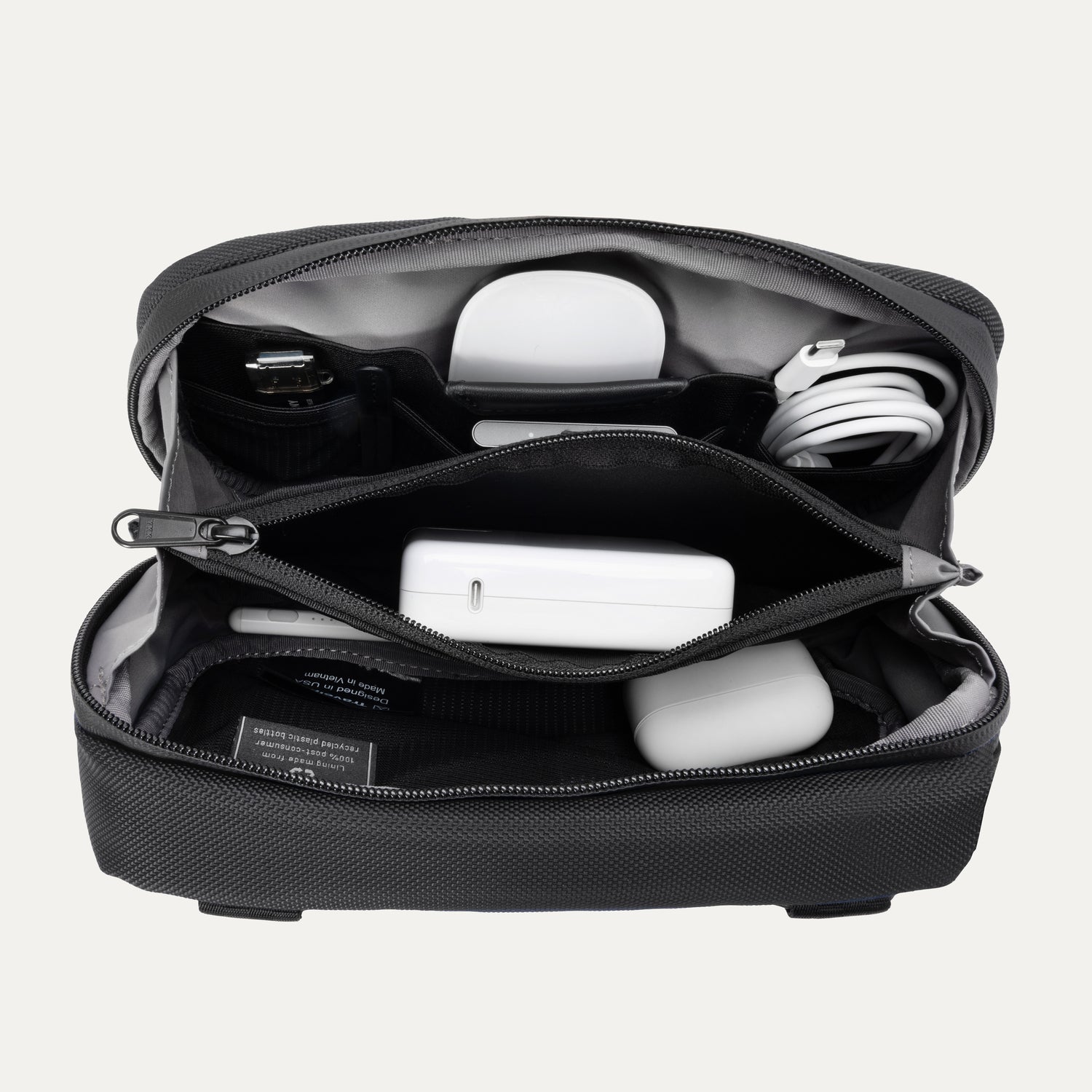 Travelpro® Altitude™ Organisation Kit (13 x 23 x 8 cm)