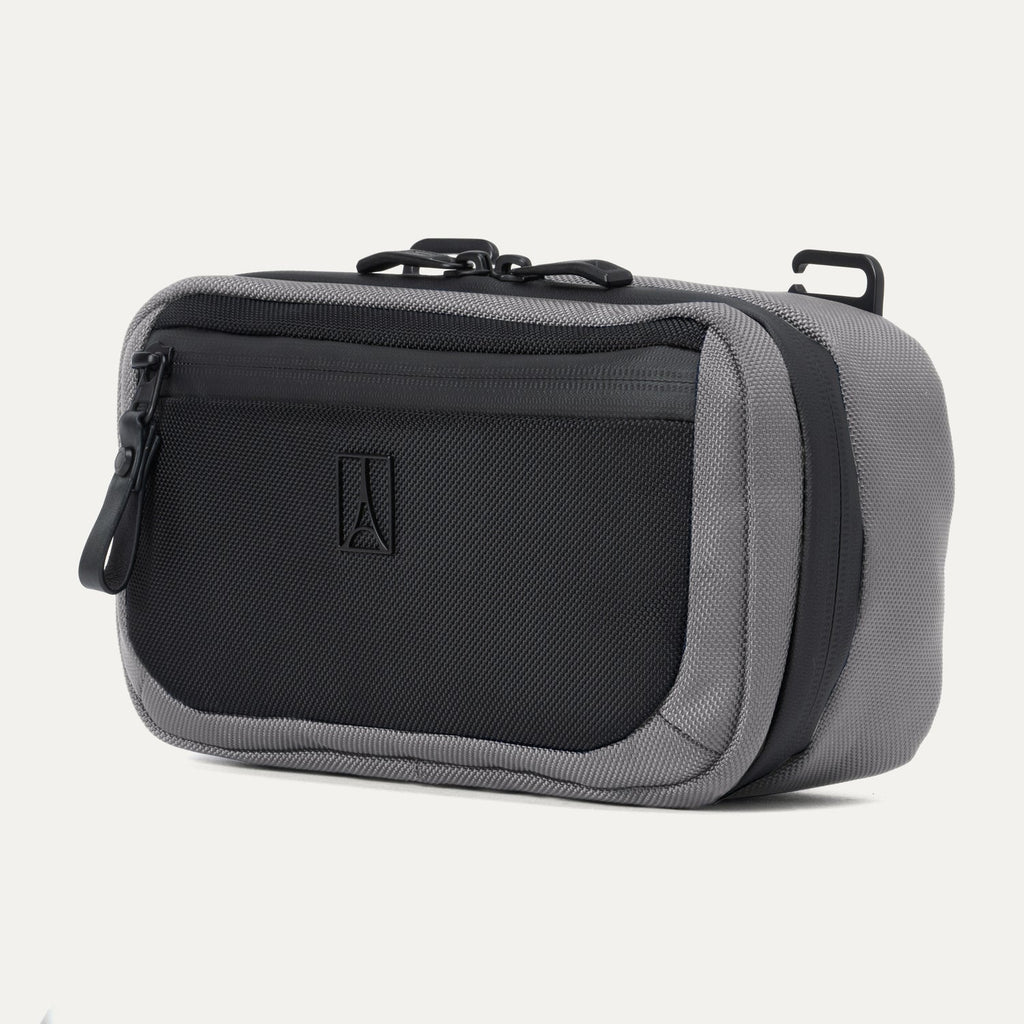 Travelpro® Altitude™ Organisation Kit (13 x 23 x 8 cm)