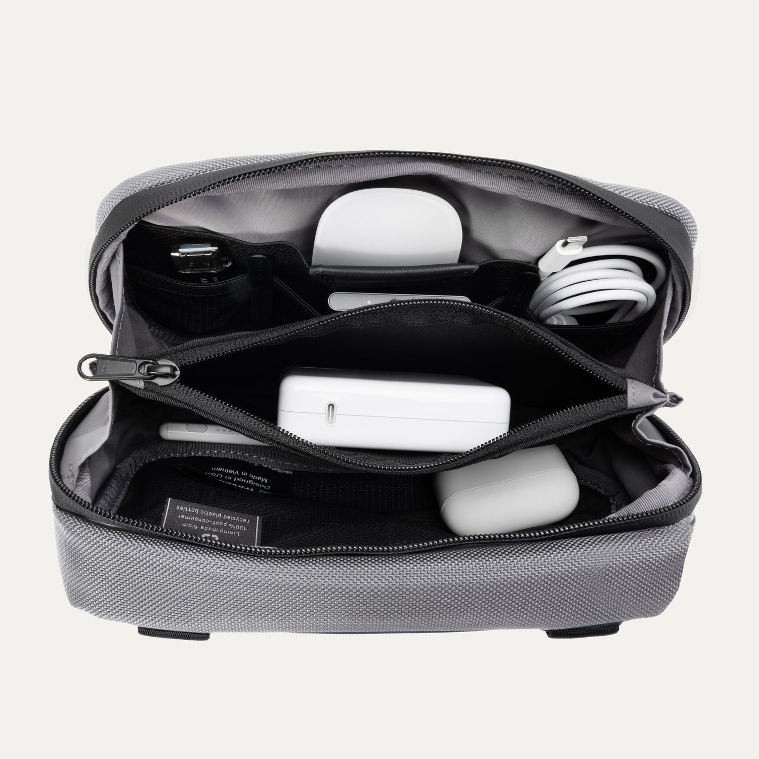 Travelpro® Altitude™ Organisation Kit (13 x 23 x 8 cm)