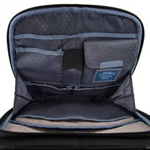 Platinum® Elite Slim Carry-On Expandable Spinner Business Plus 57cm (57 x 37 x 23 cm)